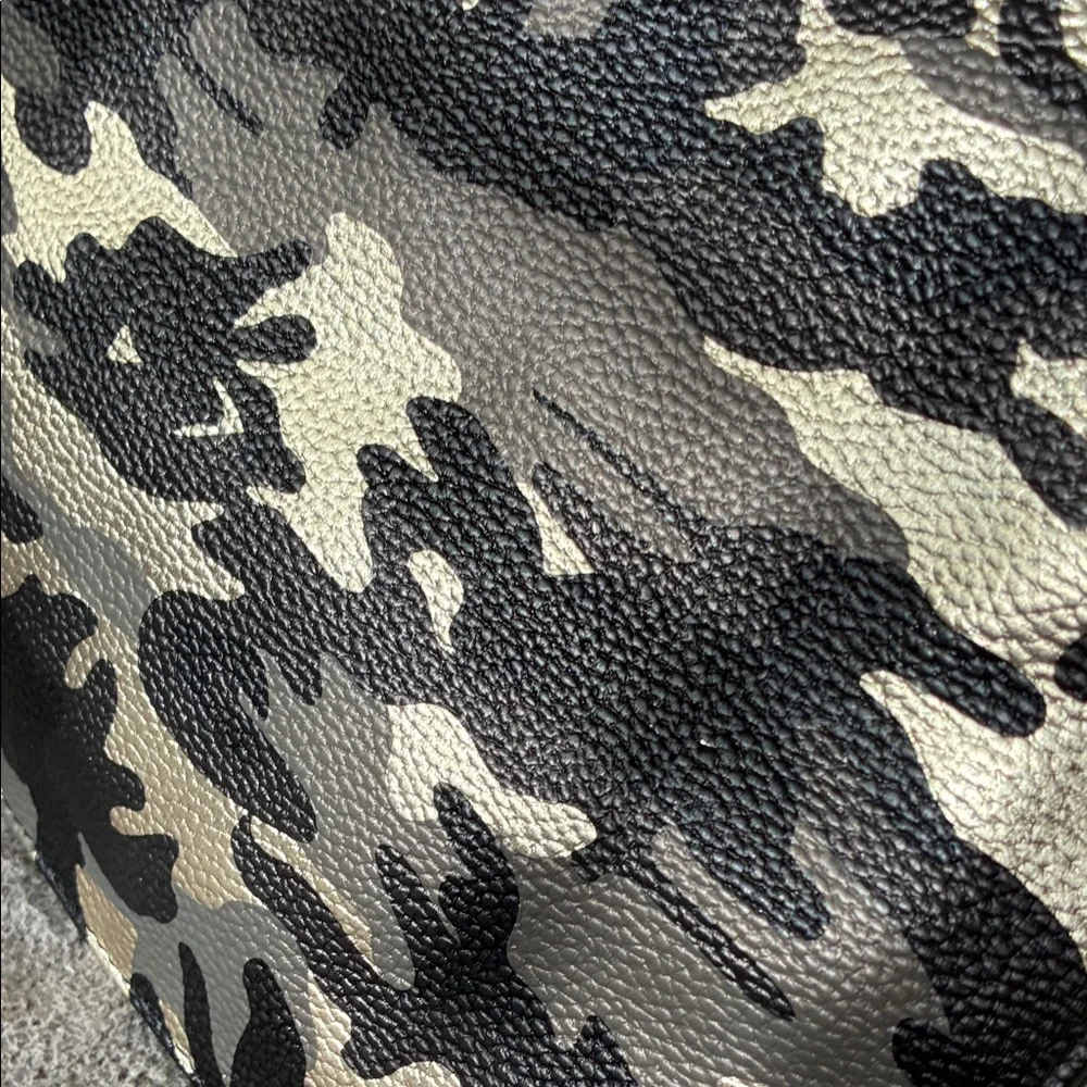 NWOT Torrid Black Grey Brown Camo Clutch Handbag